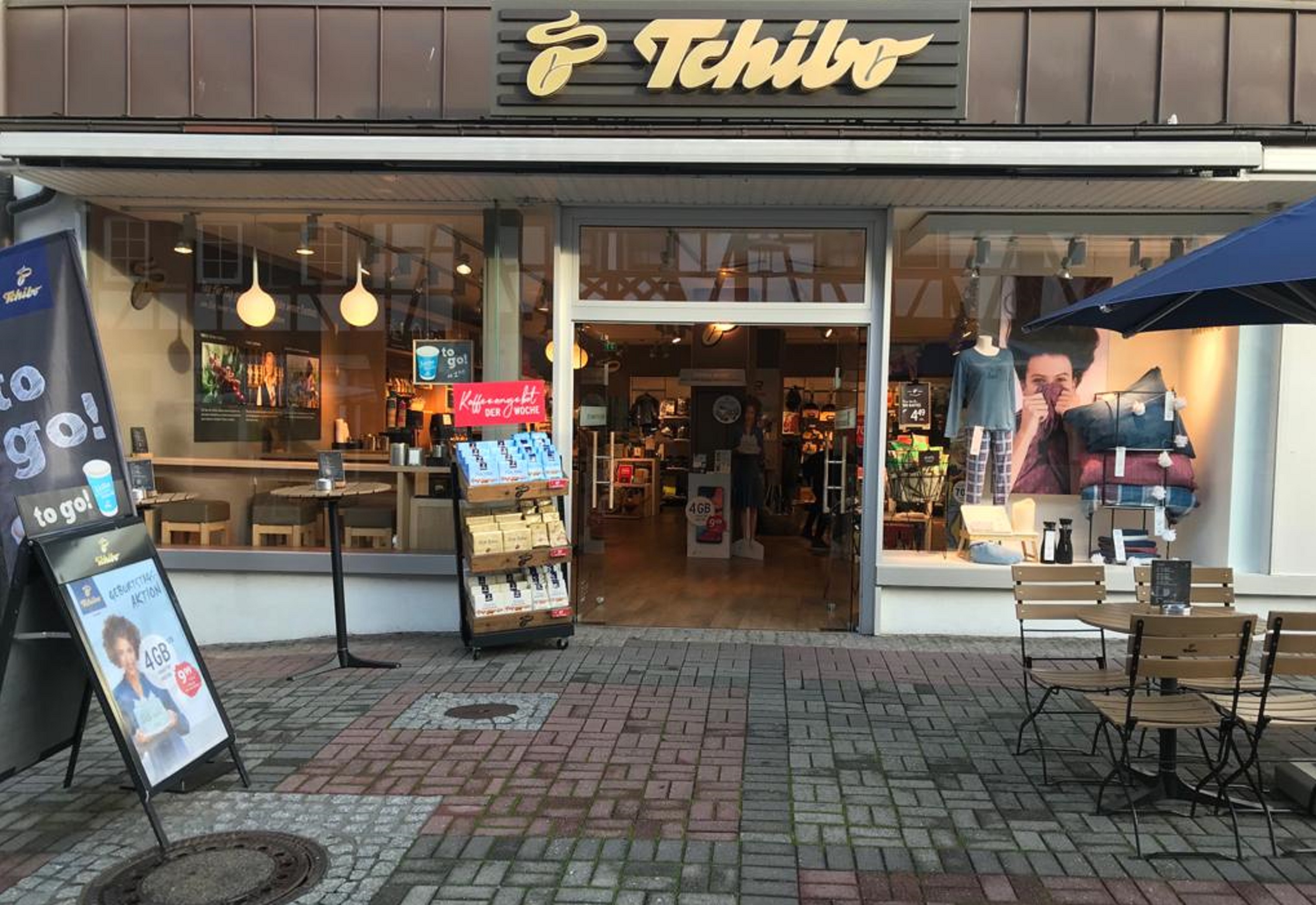 Tchibo Filiale mit Kaffee Bar Friedrichstr. 3, 64646 Heppenheim