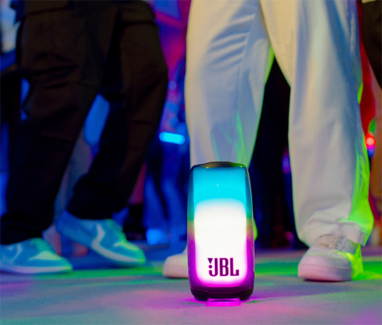 JBL »Pulse 5«, tragbarer Tchibo online 663522 mit Bluetooth®-Lautsprecher Lichtshow bei bestellen