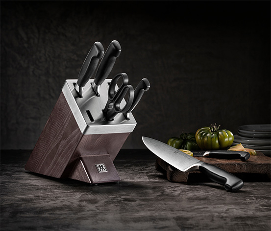 ZWILLING® Gourmet – 7-teiliger, selbstschärfender Messerblock aus Esche  online bestellen bei Tchibo 381618