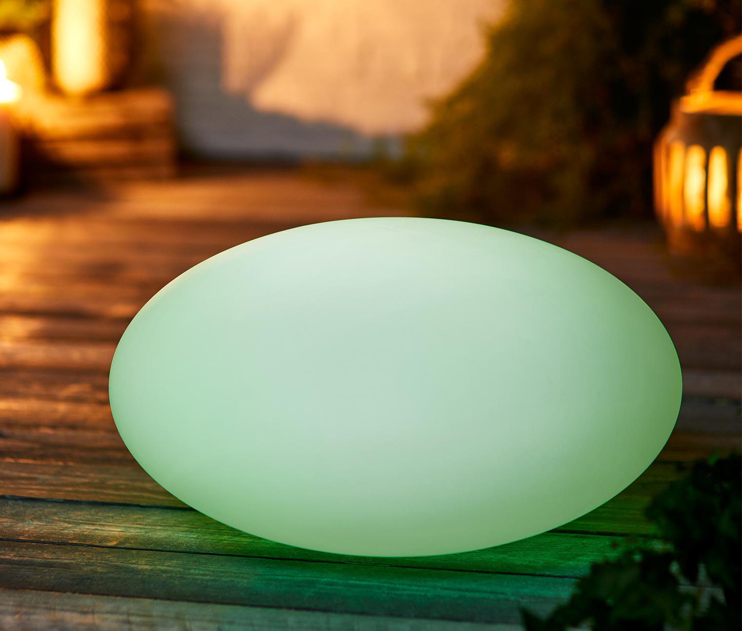 Solar-Outdoorleuchte, oval mit Farbwechsel online bestellen bei Tchibo  368303