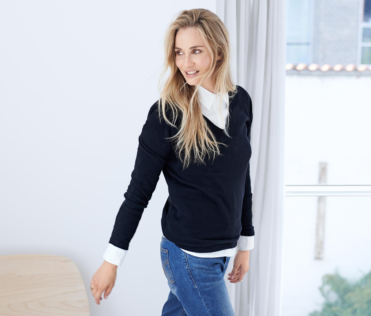 Damen V-Pullover mit Cashmere, schwarz online bestellen bei Tchibo 309713