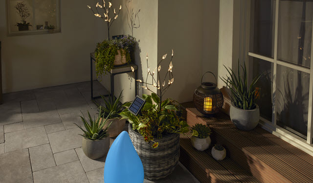 Gartenbeleuchtung: Passendes Licht für draußen | TCHIBO