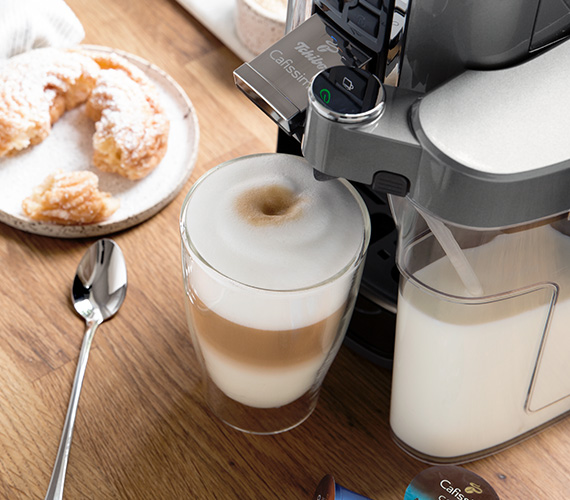 Latte Macchiato Zubereitung - Kunst aus Kaffee & Milch | Tchibo